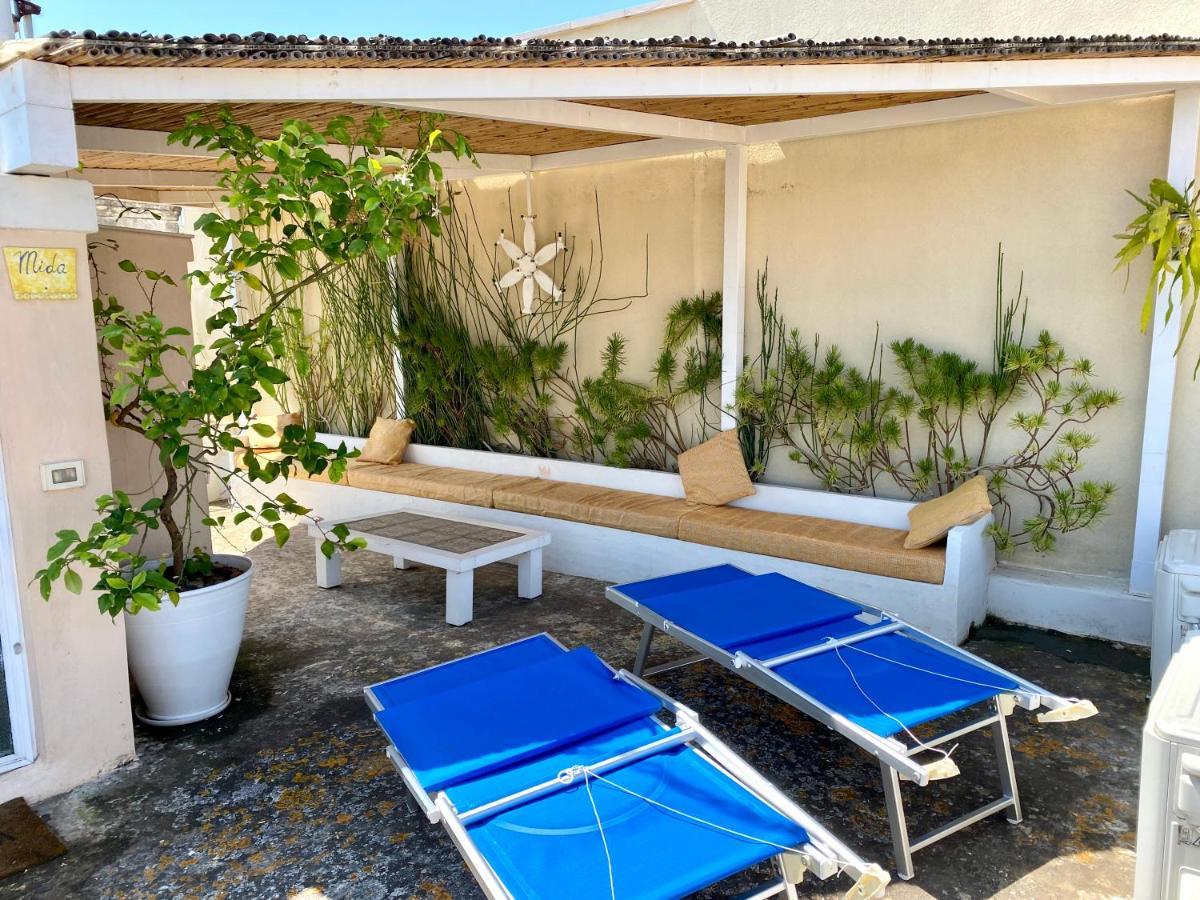 Casa Mida - Guest House Pezze Di Greco Exterior foto